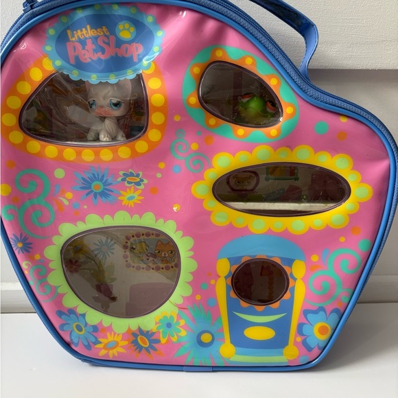 Littlest Pet Shop Portable House Carry Case + 4 Pets - Picture 5 of 8